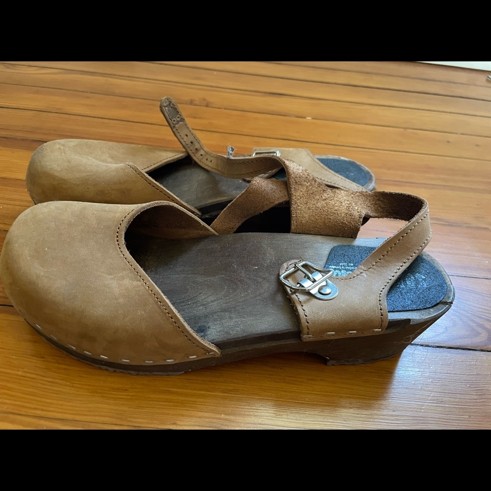 Sandgrens Low Heel Clogs